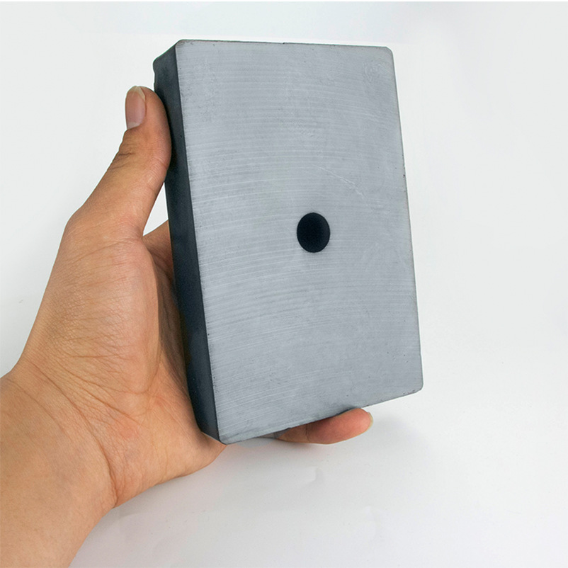 Y33 Y35 Y40 Permanent Ferrite Magnet Block Magnet For Industry
