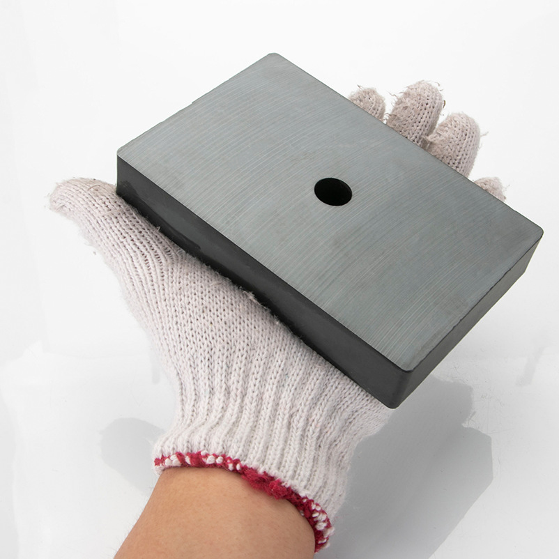 Y33 Y35 Y40 Permanent Ferrite Magnet Block Magnet For Industry